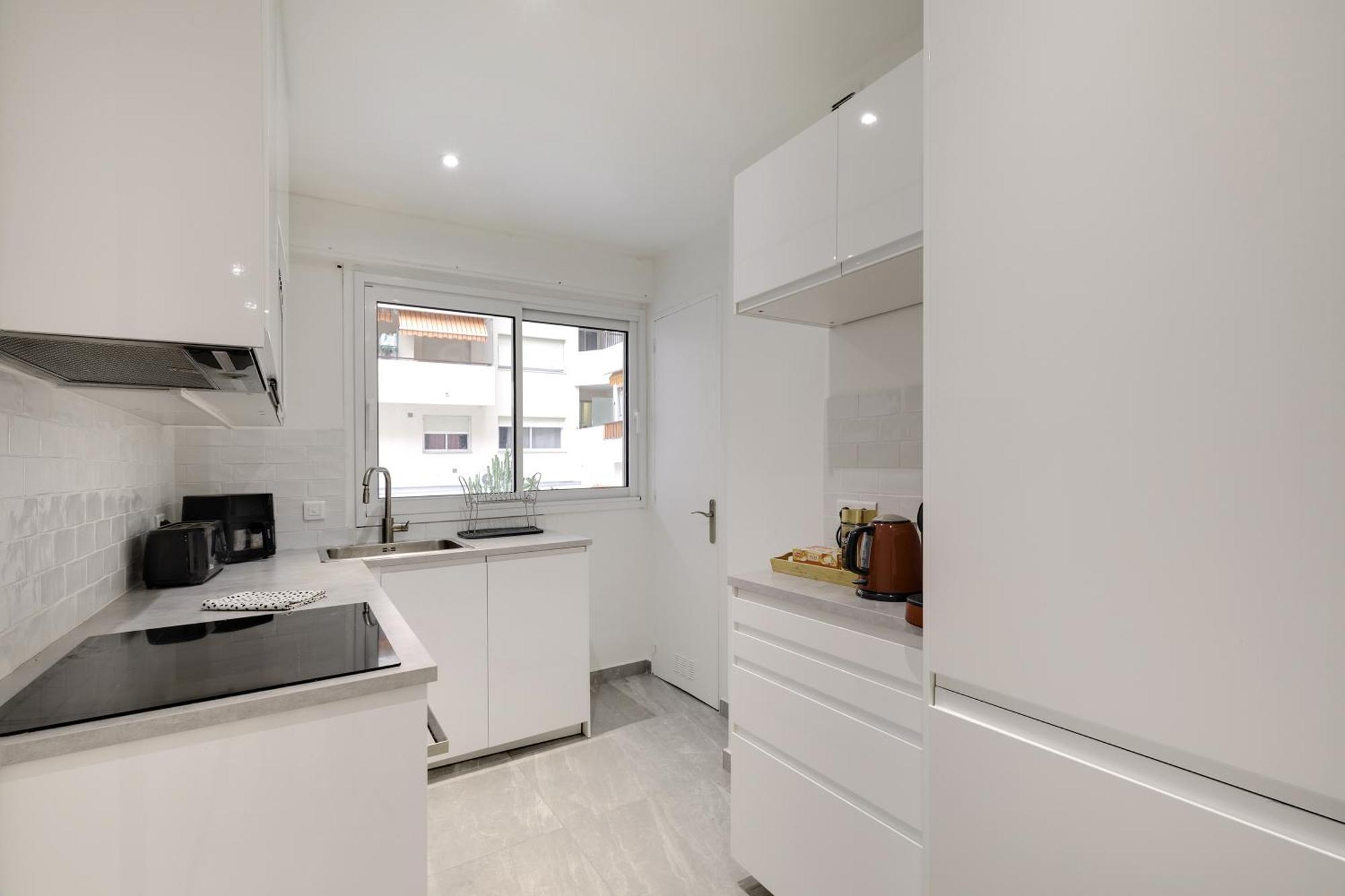 Newly Renovated Charming Downtown Apartment Antibes Kültér fotó